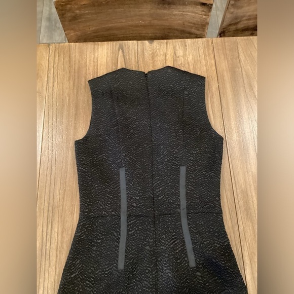 Carven black asymmetrical jaquered black sleeveless Shift Cocktail mini Dress 34 - Picture 11 of 16